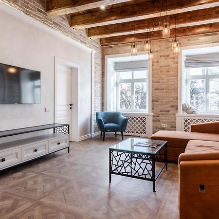 View On Rynok Square Apartments Лвив Екстериор снимка