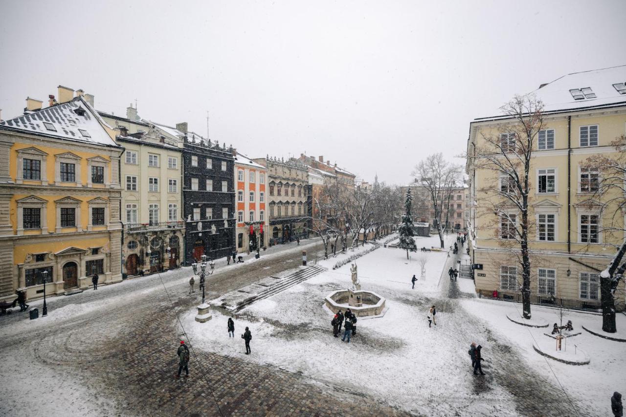 View On Rynok Square Apartments Лвив Екстериор снимка