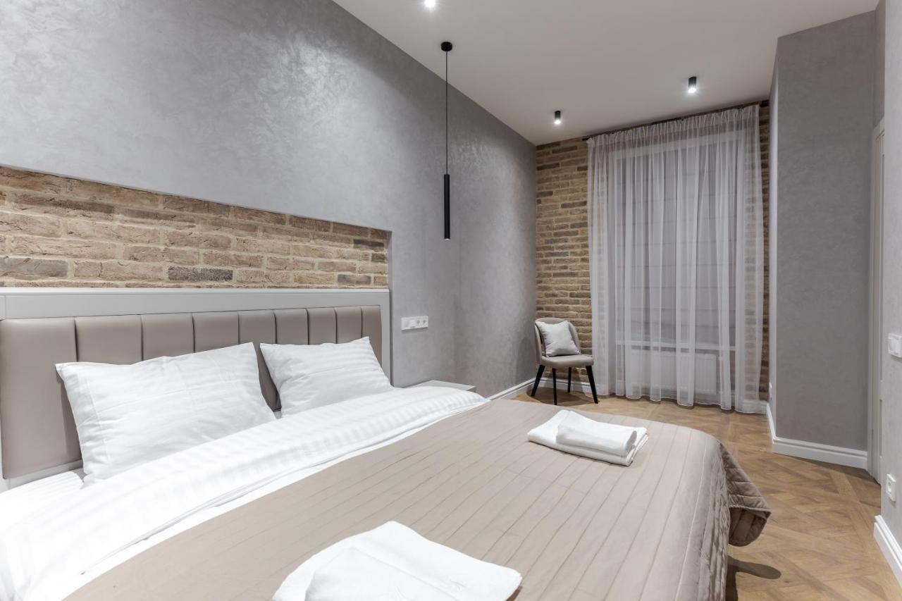View On Rynok Square Apartments Лвив Екстериор снимка
